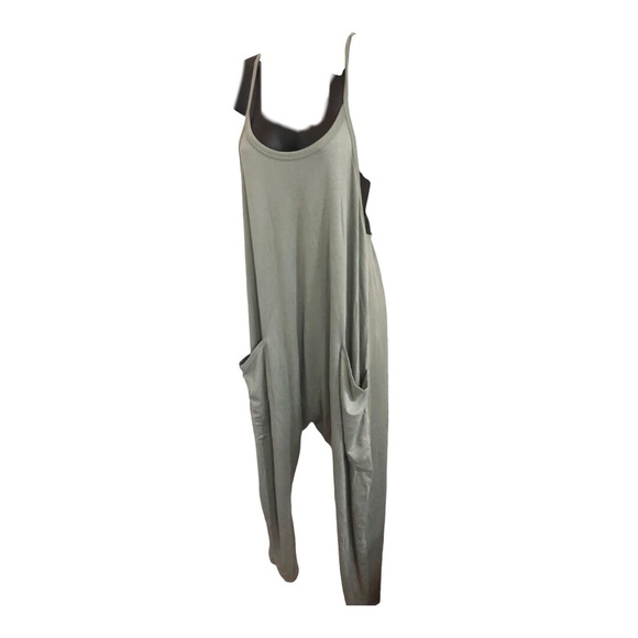 Softest slouchy green relaxed fit draped leg jumper jumpsuit onesie size‎ medium - Picture 1 of 14